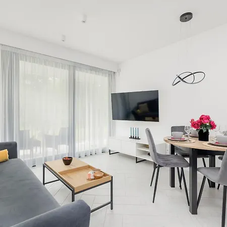Sea&lake Elegant With Parking & Terrace By Renters Apartment *
