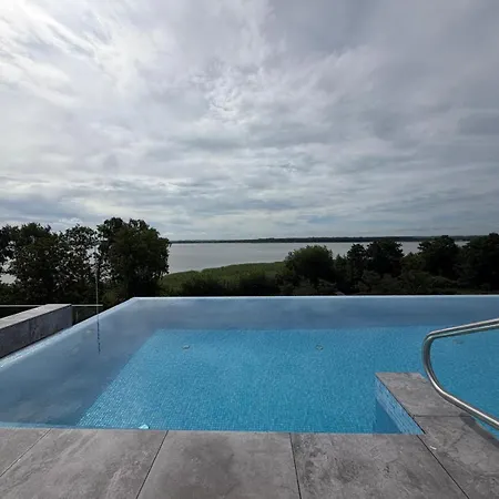 Sea&lake Elegant With Parking & Terrace By Renters