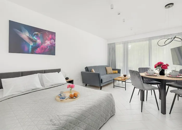 Апартаменты Sea&lake Elegant With Parking & Terrace By Renters